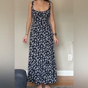 Floral dark blue & white maxi dress